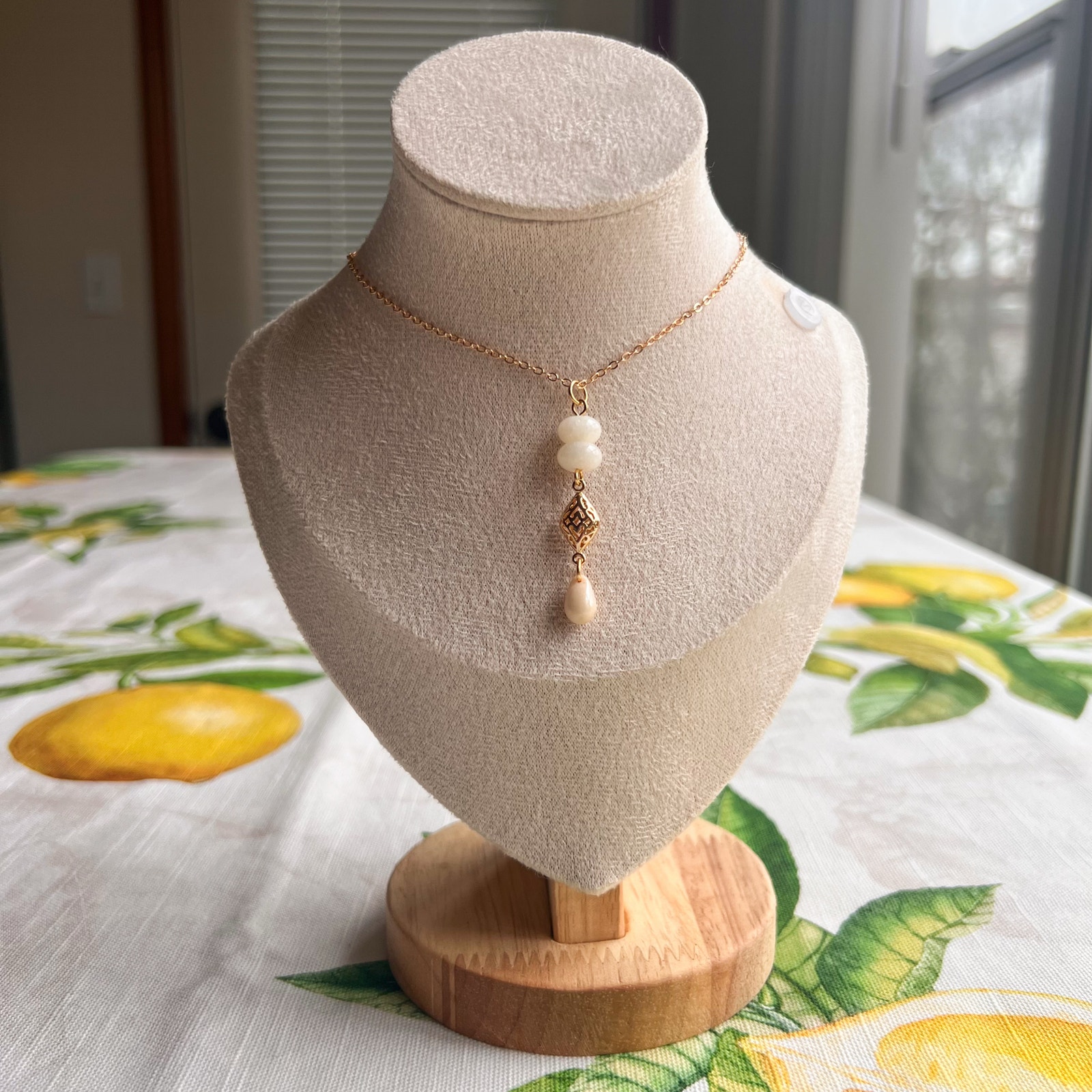 Ruby Necklace Chrysoprase White Jade Beaded Pendant Elegant Boho Casual 25$